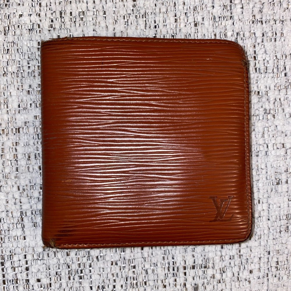 Louis Vuitton Epi Leather Bifold Wallet